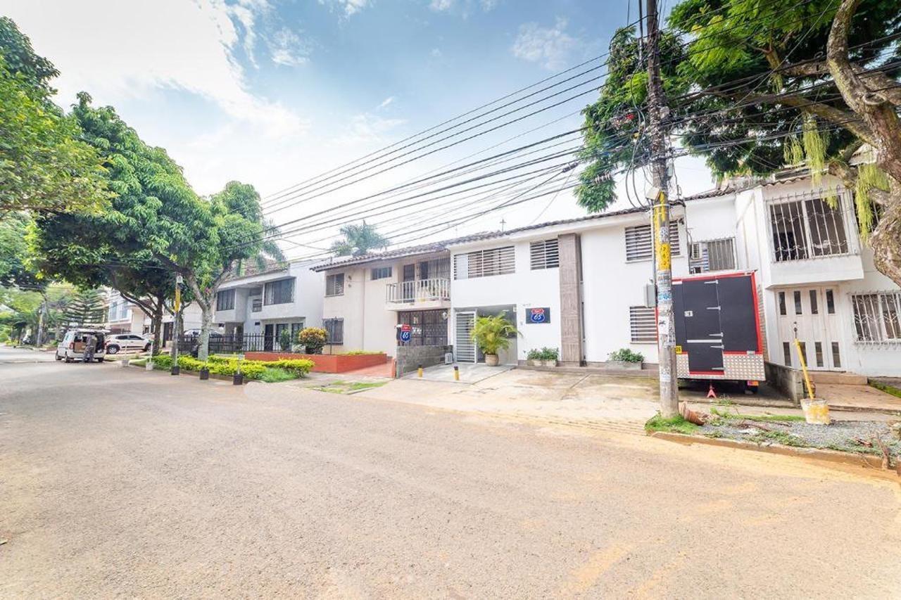 Ayenda Ruta 65 Hotel กาลี ภายนอก รูปภาพ